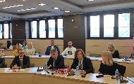 Жељко Митровић и Миломир Марић пред РЕМ-ом, новинарима и активистима Крени промени Жељко Митровић и Миломир Марић пред РЕМ-ом, новинарима и активистима Крени промени