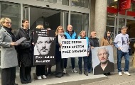 УНС пожелео срећу адвокатском тиму Џулијана Асанжа - сутра одлука Вишег суда у Лондону УНС пожелео срећу адвокатском тиму Џулијана Асанжа - сутра одлука Вишег суда у Лондону