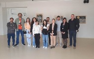 Млади новинари редакција на српском и албанском језику посетили ДНKиМ