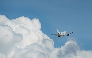 Let Džulijana Asanža košta 500.000 dolara – prikupljaće se novac da bude plaćen