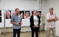 Отворена изложба „Портрети са интервјуа – од лица до лица“, аутор Анђеко Васиљевић