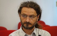 Горан Аврамовић: Између два Светска дана слободе медија претње новинарима, затвореност институција за комуникацију и тежак материјални положај највећи проблеми новинара на КиМ Горан Аврамовић: Између два Светска дана слободе медија претње новинарима, затвореност институција за комуникацију и тежак материјални положај највећи проблеми новинара на КиМ