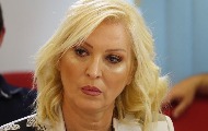 УНС: Таблоиди да престану са кампањама блаћења Оливере Ковачевић УНС: Таблоиди да престану са кампањама блаћења Оливере Ковачевић
