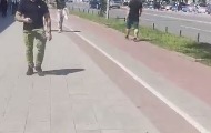 Napadnut novinar Danasa ispred Novosadskog sajma (VIDEO)
