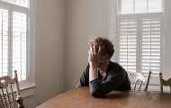 УНС-ова база: У 2023. години двоструко више притисака и готово двоструко више физичких напада него у 2022. години, број претњи смањен УНС-ова база: У 2023. години двоструко више притисака и готово двоструко више физичких напада него у 2022. години, број претњи смањен