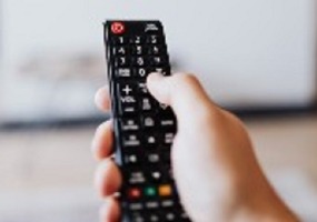 Televizijska mreža ABC ukida emisiju „Jimmy Kimmel Live“ nakon komentara o Kirku Televizijska mreža ABC ukida emisiju „Jimmy Kimmel Live“ nakon komentara o Kirku