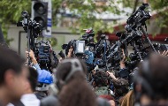Север: Положај новинара у Европи све тежи