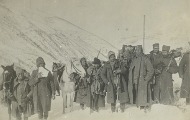 УНС и Курир настављају акцију „Израдимо статуе херојима Албанске голготе“ УНС и Курир настављају акцију „Израдимо статуе херојима Албанске голготе“