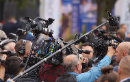ЈАКА СРБИЈА: Напади на новинаре су недопустиви