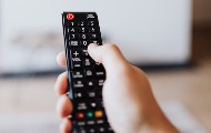 „Ментално разгибавање“ се због претњи емитује из иностранства: Имам двоје деце, не желим да ми неко долази на гајб „Ментално разгибавање“ се због претњи емитује из иностранства: Имам двоје деце, не желим да ми неко долази на гајб